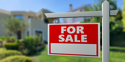 "For Sale" sign outside homes for sale in Manasquan NJ